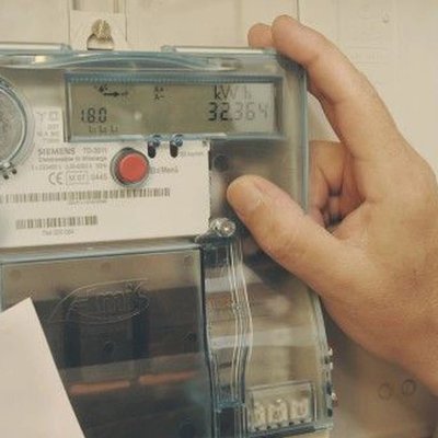 Românii vor fi alertați atunci când ating 80% din consumul de energie prevăzut în contract, ANRE pregătind un sistem similar cu RO-Alert.